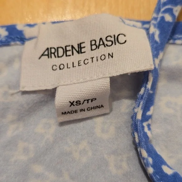 Dress - Picture 3 of 4